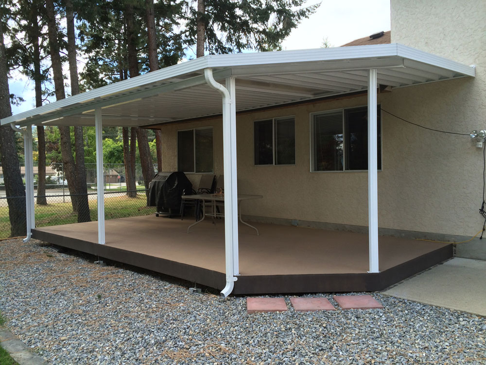 patio cover with notched angle section